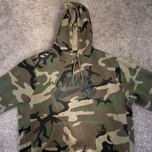 NIKE SB CAMO SWEATSHIRT MENS L